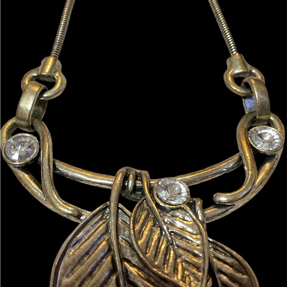 Silver Leaf Necklace with white crystal. - Picture 4 of 6